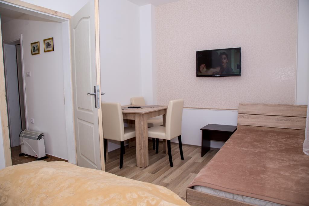 Casa Bella & Nova Otel Palić Dış mekan fotoğraf